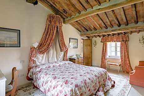 Deluxe Double Room with Bath