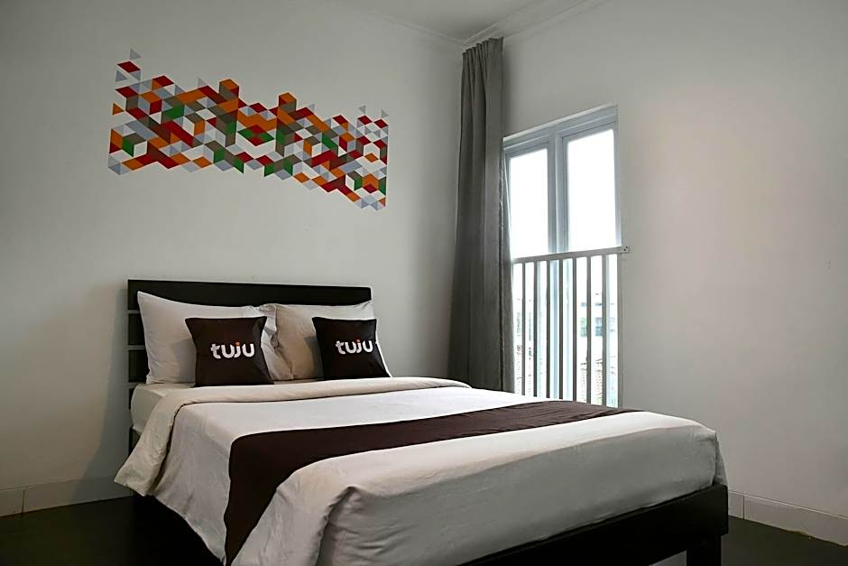 Tuju Abuserin Syariah