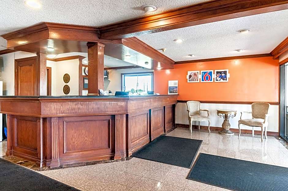 Motel 6-Southgate, MI - Detroit