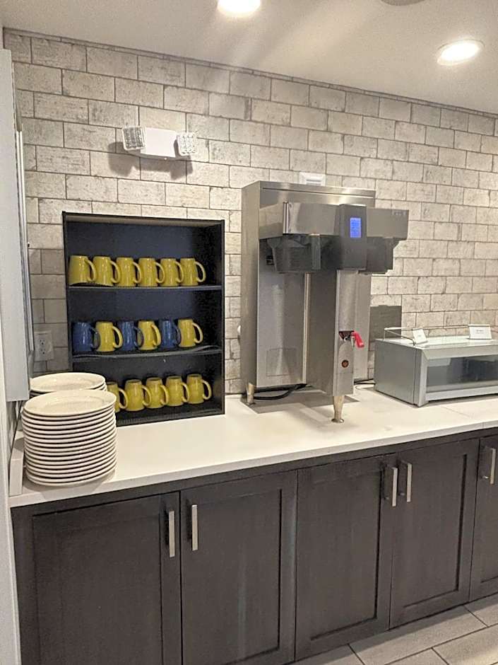 Four Points by Sheraton Charlotte - Lake Norman