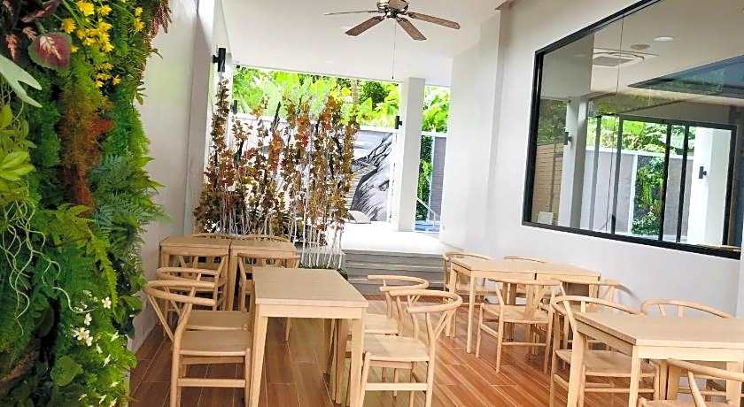 Golden Paradise Hotel