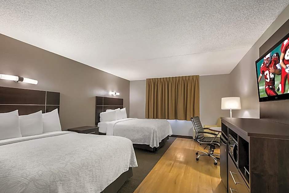 Red Roof PLUS+ & Suites Knoxville West-Cedar Bluff