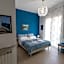 PalerMonAmour Art Gallery Suite