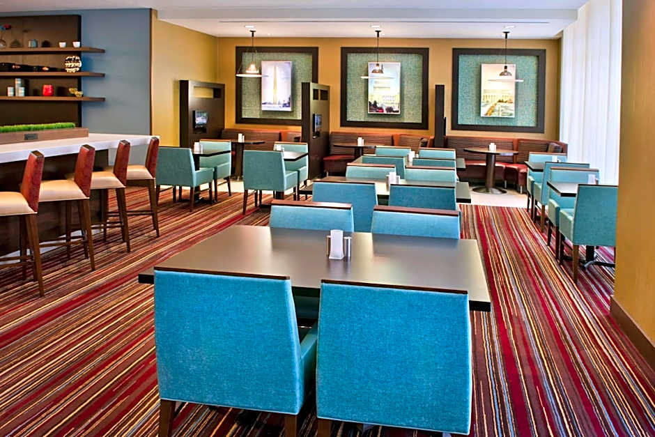 Courtyard by Marriott Washington, DC/Foggy Bottom