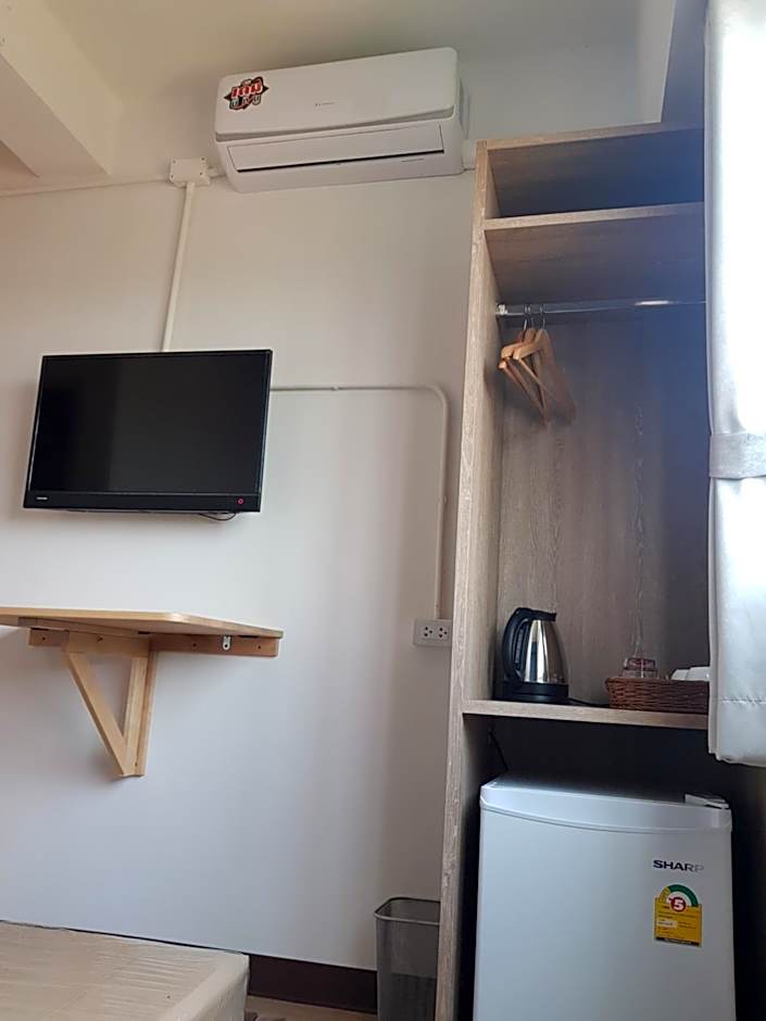SLEEP TO FLY HOTEL & HOSTEL suvarnabhumi airport