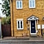2 bedroom house Admiral Court