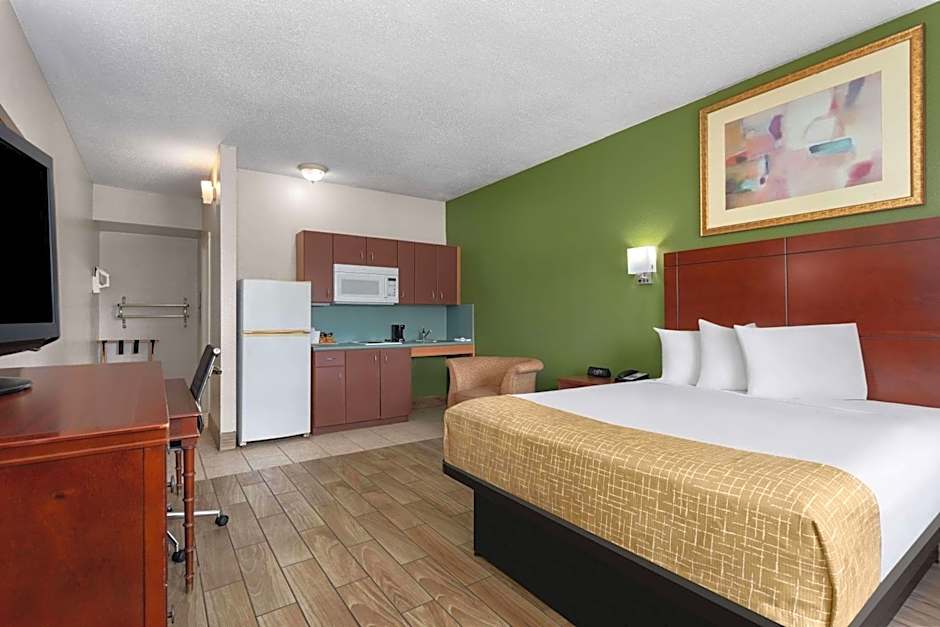 Travelodge Suites by Wyndham Lake Okeechobee