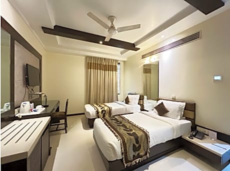 Royal Deluxe Twin Room