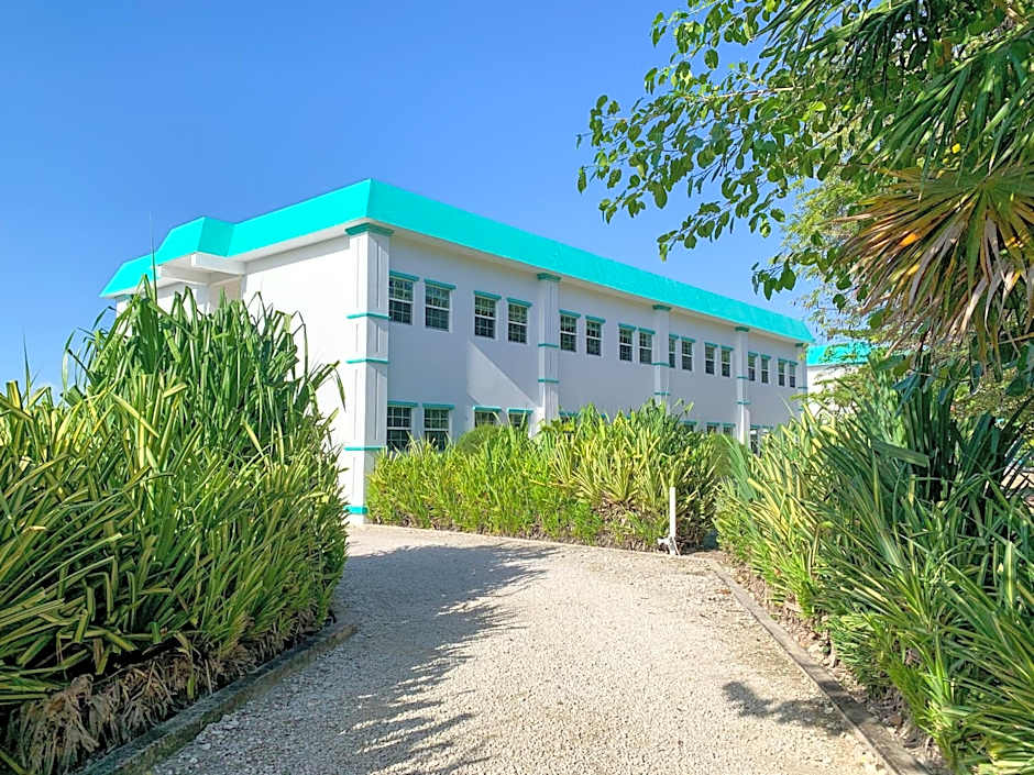 Best Western Grand Baymen Gardens