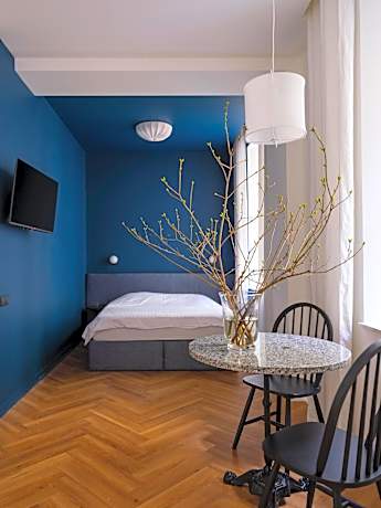 MIRO Rooms Skolas - quiet chic, free parking, self check-in