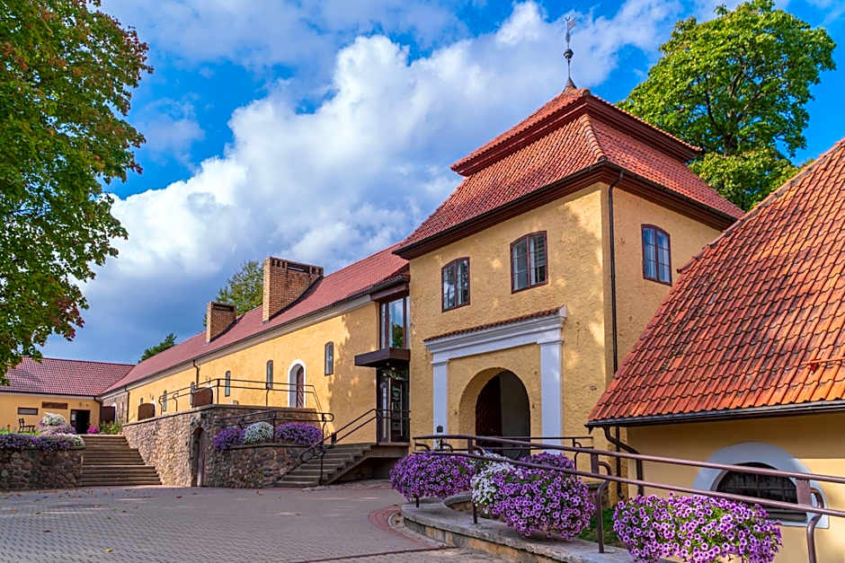 Šlokenbekas Muiža