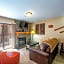 Carriage House Condominiums by All Seasons Resort Lodging