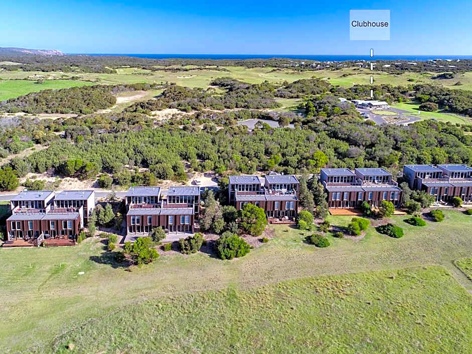 DREW Golfers Delight close to St Andrews Beach