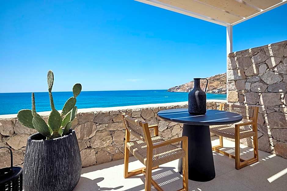 Artemis Deluxe Rooms