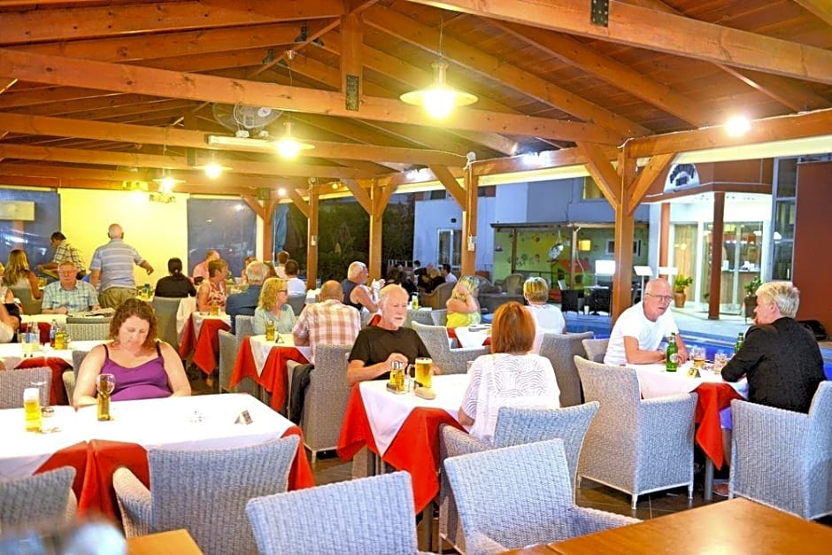 Panorama Hotel and Apartments