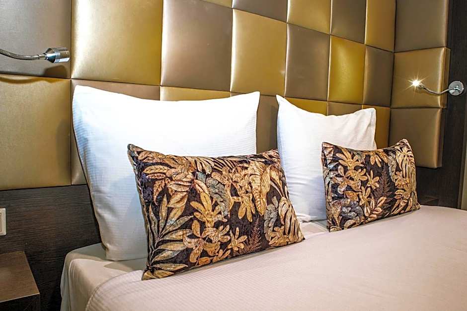 Golden Mansion Apartments