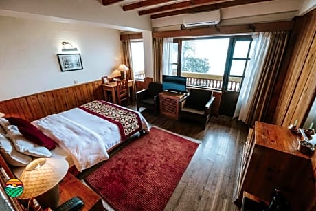 Superior Deluxe Room with Bathtub, Mountain View, 10% Discount on Food