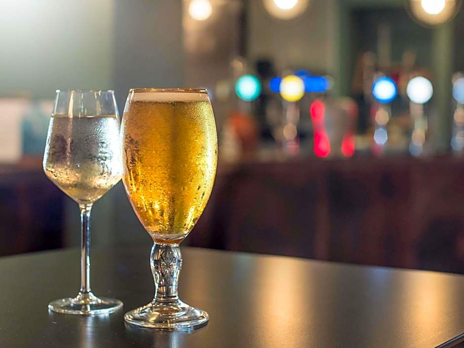 Mercure Cardiff North Hotel