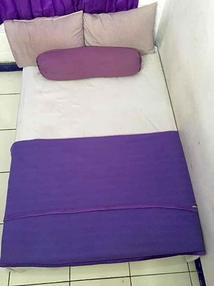 Caraka Hotel Batununggal by ZUZU