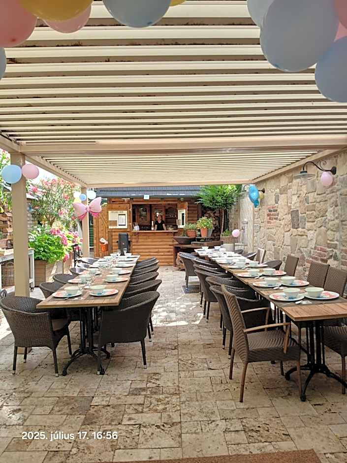 Éjjeli Bagoly Étterem és Panzió