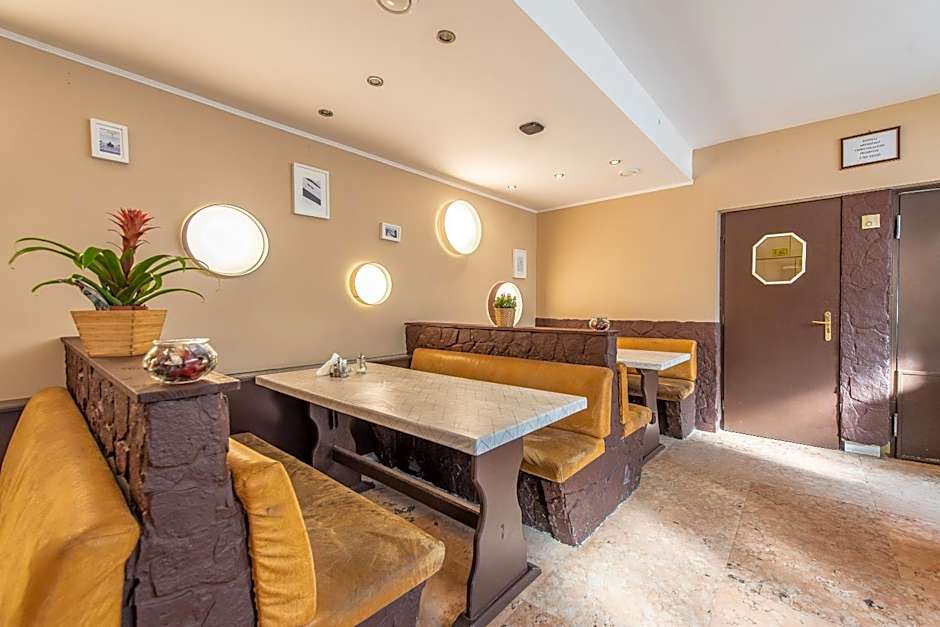 Korona Panzio Budapest