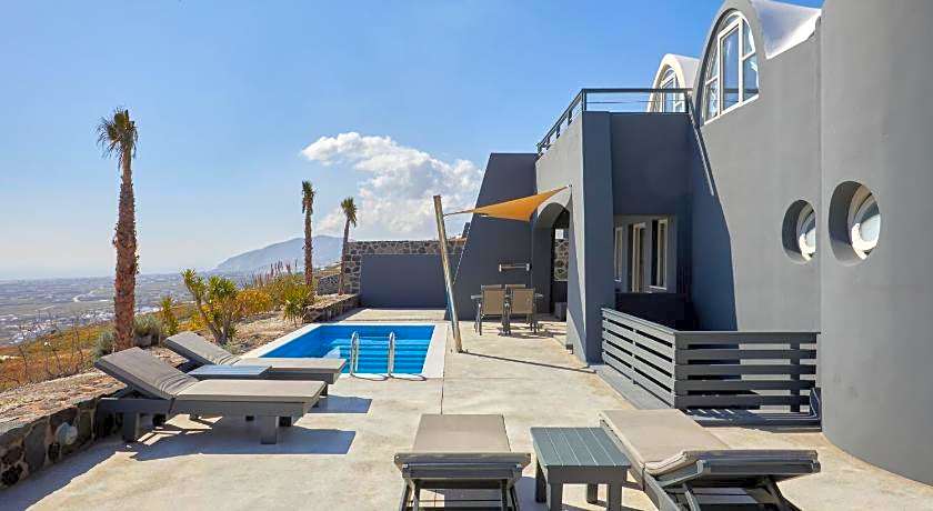 Theano Cave Suites & Villas