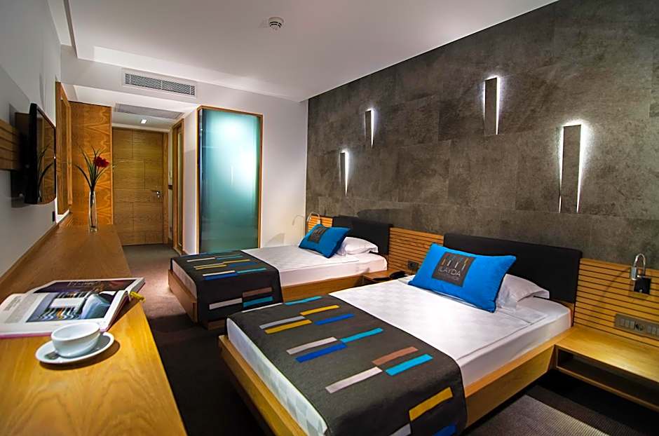 Photo 1 of 4 of 2 Beds, City View