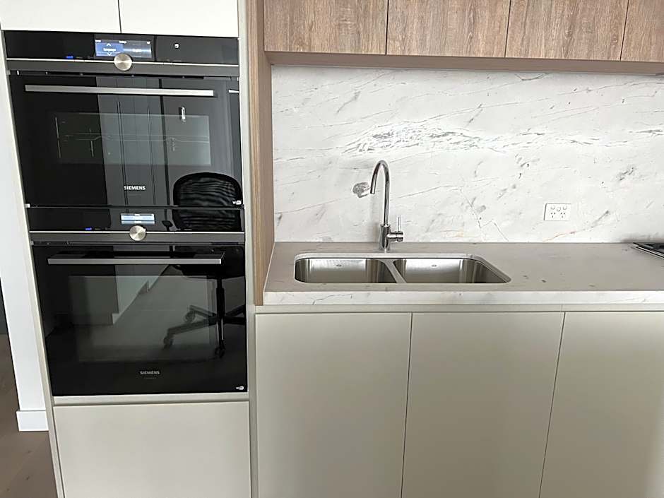 WSP 3B2B apartment in CBD with free parking