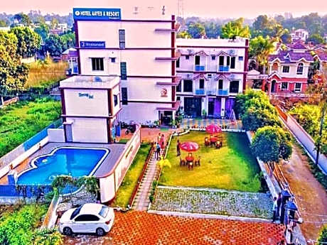 Hotel Aayes & Resort