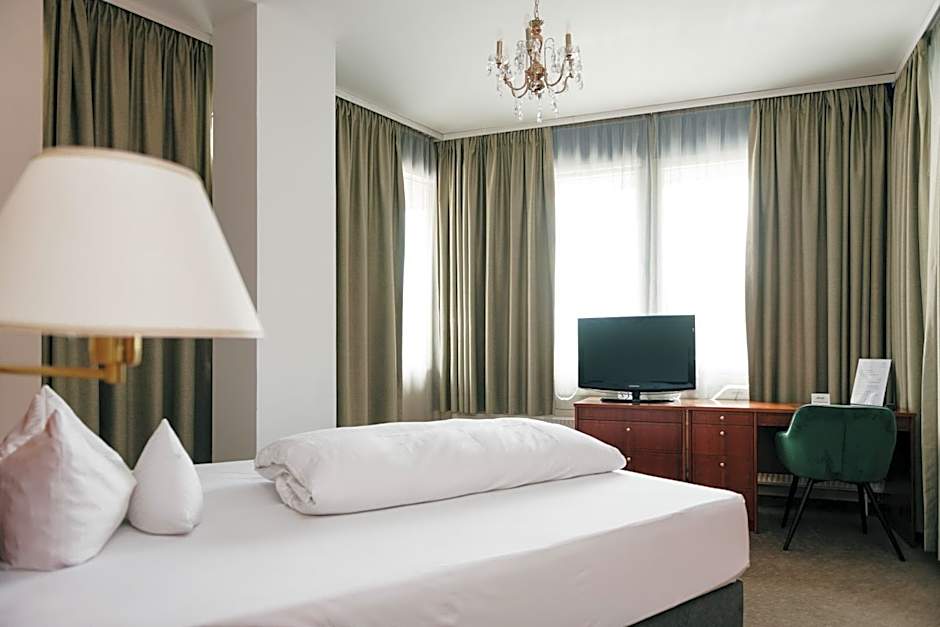 ROSS Hotel nähe Messe Stuttgart