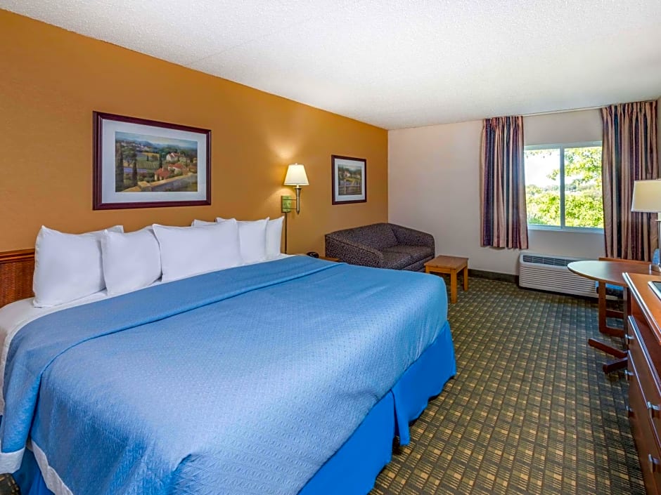 Days Inn by Wyndham Kirksville