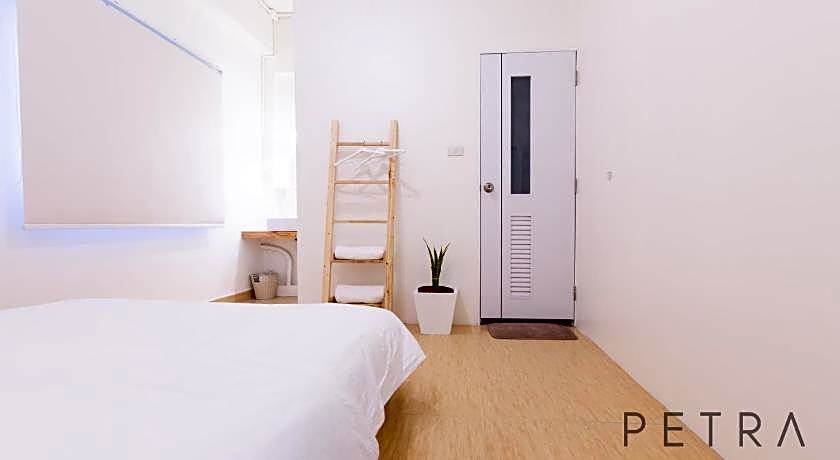 Petra Poshtel Donmuang