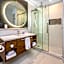 Hotel Royal William, an Ascend Collection Hotel