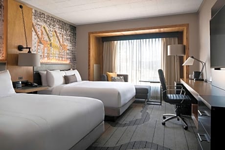 Room, 2 Queen Beds, City View