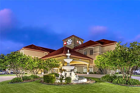 Best Western Plus Monica Royale Inn & Suites