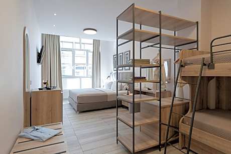 PIRAEUS DREAM CITY HOTEL