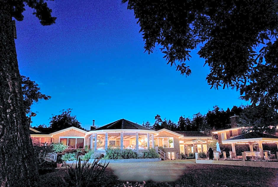Galiano Oceanfront Inn & Spa