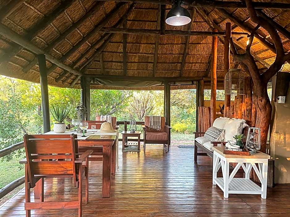 iKhaya LamaDube Game Lodge