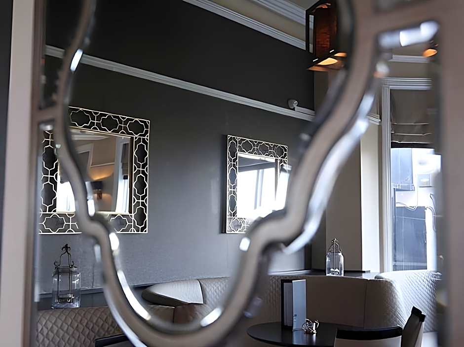 Leasowe Castle Hotel