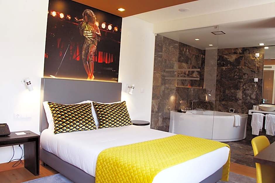 America Diamonds Hotel