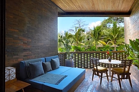 The Island Suite