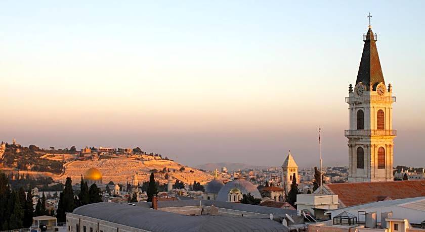 Notre Dame Center Guest House