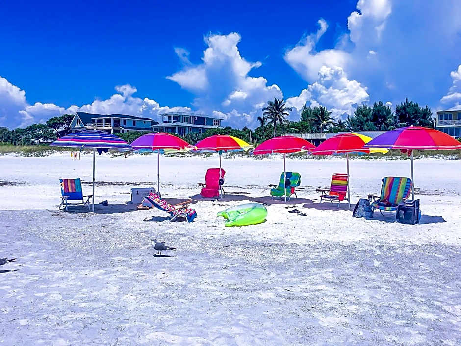 Absolute Anna Maria-Private Beach Access-Heated Pool-Water Views From Every Room