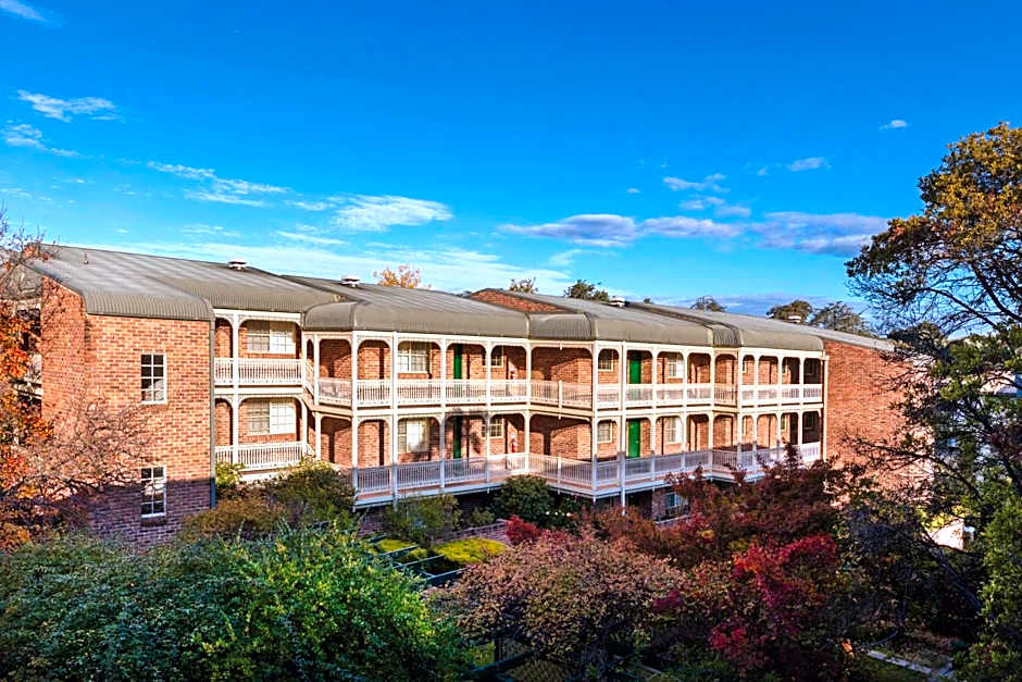 Adina Serviced Apartments Canberra Kingston