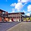 Four Seasons Lodge