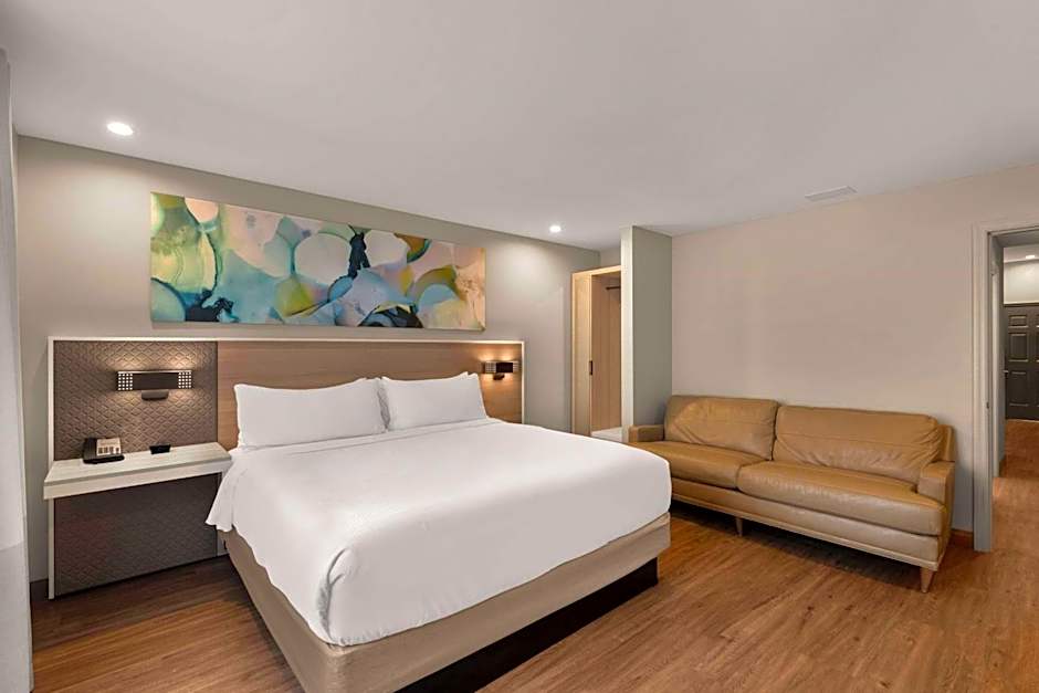 Wyndham Garden Galena Hotel & Day Spa