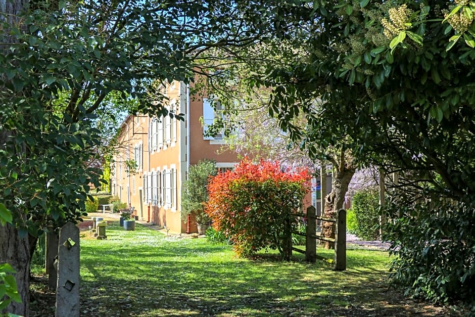 DOMAINE DE MARLAS - CHAMBRES D'HÔTES