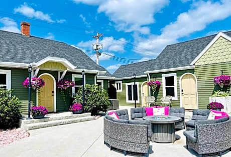 EO Bungalows, Black Hills