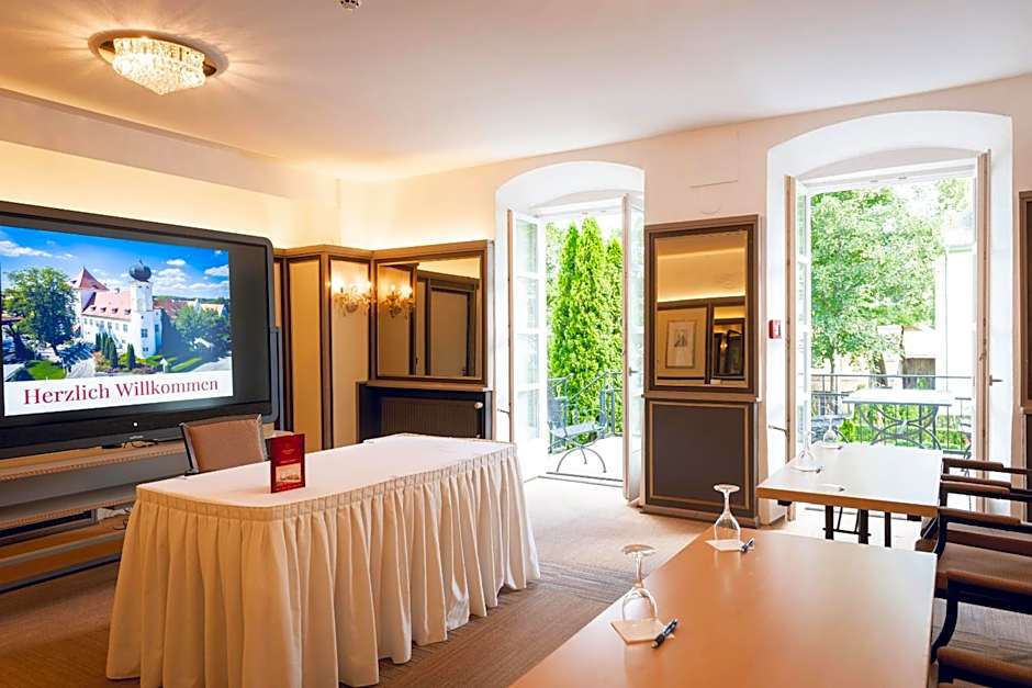 Schlosshotel Neufahrn
