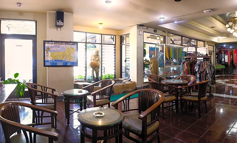 Hotel Wisata by ZUZU